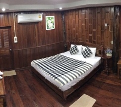Бунгало Deluxe с балконом и с видом на сад в Plaifah Resort Ubon