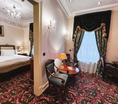 Классический номер c видом на город в Taleon Imperial Hotel