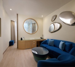 ДЖУНИОР СЮИТ СТИХИЯ ВОДЫ в Ostrova