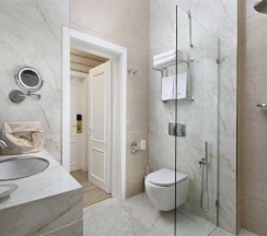 DeLuxe в Миррос Montis MediSPA