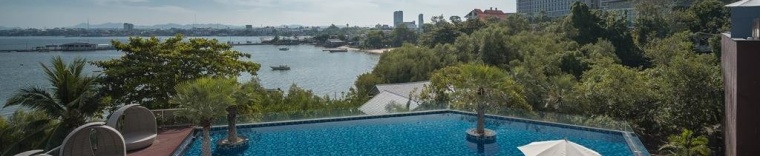 Одноместный люкс с видом на море двуспальная кровать в Way Hotel Pattaya