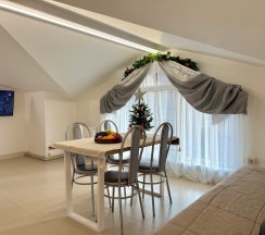 Апартаменты №1 "Стандарт" на мансардном этаже в Саквояж