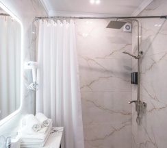 Четырёхместные апартаменты Superior с красивым видом из окна в Квартира Vyborg Velvet Aparts Роскошь и стиль