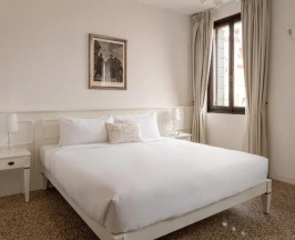 Двухместный номер Superior (двуспальная кровать) в Отель IH Hotels Venezia Salute Palace