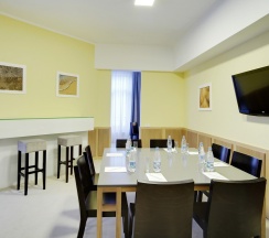 Люкс с балконом в Golden Tulip