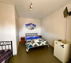 Трёхместный номер Стандарт с балконом в Морские истории