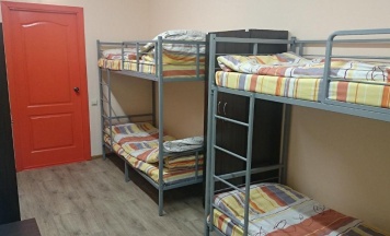 Кровать в 6-местном общем номере в FRESH-хостел