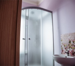 Общий номер. 10 гостей двуярусных кроватей (Женский) в Dom hostel