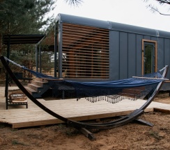 Дом в хвойном лесу в Хвоя