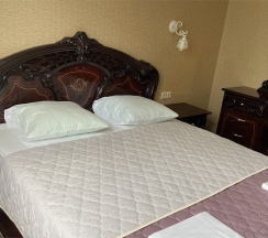 Двухкомнатный номер Люкс в Золотой лотос