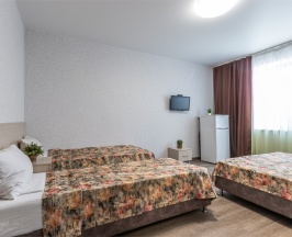 Четырехместный с удобствами на этаже в Золотой берег