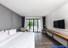 Двухместный номер Deluxe с видом на бассейн двуспальная кровать в One Patio Hotel Pattaya