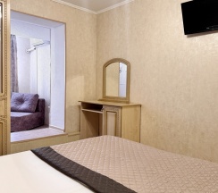 3х местный стандарт с видом на столовую  (номер на цокольном этаже) в Эргес