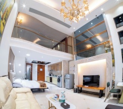 Двухместный люкс Luxury с 3 комнатами (двуспальная кровать) в Louidon Mega Duplex Apartment - Beijing Rd