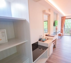 Двухместный номер Deluxe Premier 2 отдельные кровати в Duangjitt Resort & Spa