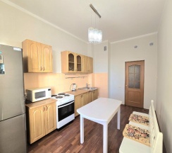 Апартаменты улучшенные ул.  Смолина 52, 3 этаж в СУТКИ КАК ДОМА