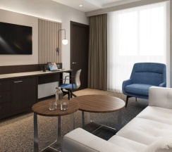 Двухместный люкс Senior двуспальная кровать в Courtyard by Marriott Kazan Kremlin