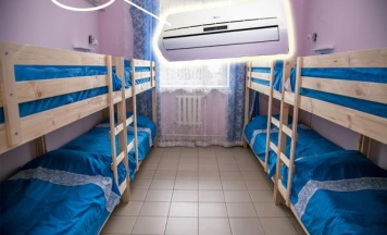 Кровать в 8-местном общем номере (общие удобства) в Достоевский