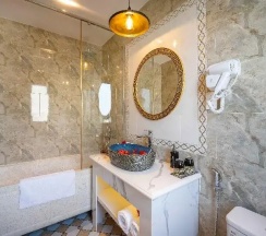 Двухместный номер Standard с балконом (двуспальная кровать) в Soluna D'Annam - The Art of Hoi An Relaxation