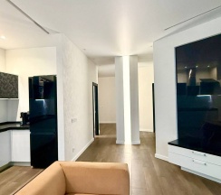 4-х комнатные апартаменты в центре города в Breezko hotel