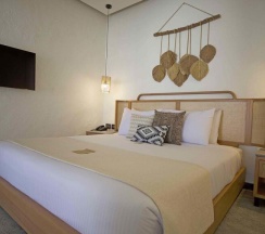 Двухместный люкс Tucana Pool двуспальная кровать в SUNRISE Tucana Resort
