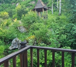 Четырёхместный номер Superior с балконом в Сказка