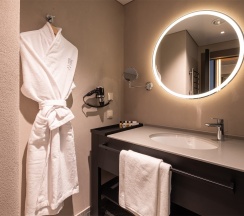 Улучшенный с диваном в Kravt Hotel Kazan Airport