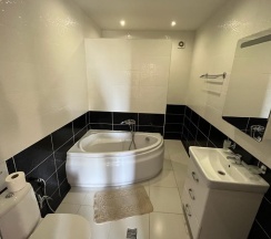 Люкс двухкомнатный с общим балконом вид на море в Дени Дельмар