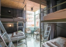 Кровать в общем номере (женский номер) в Zhelter'BKK - Hostel