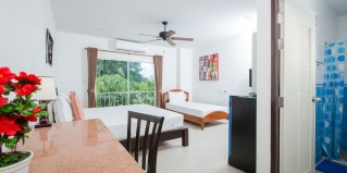 Патонг: Апартаменты SR Sea View Apartments