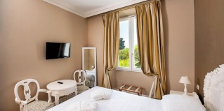 Канны: Отель Hotel Chateau De La Tour