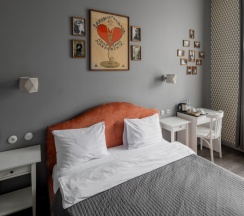 Двухместный стандарт с двуспальной кроватью в Offenbacher Hotel
