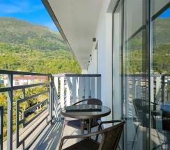 Семейный номер Deluxe с 2 комнатами с балконом и с красивым видом из окна в Sokol