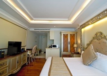 Трёхместный номер Deluxe beachfront в LK The Empress Pattaya