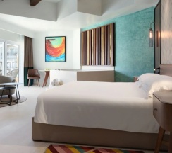 Полулюкс с видом на бассейн в Отель Hyatt Vivid Playa Del Carmen