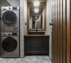 Двухместные апартаменты с 2 комнатами с балконом двуспальная кровать в Квартира Комфортный Лофт в Центре