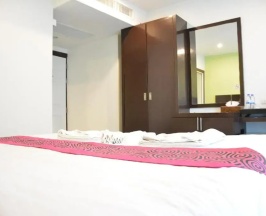 Номер Делюкс в Zephyr Grand Hotel