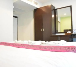 Номер Делюкс в Zephyr Grand Hotel