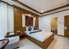 Трёхместный семейный номер Standard в Magnific Guesthouse Patong