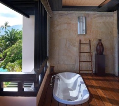 Номер Deluxe с видом на сад в Renaissance Koh Samui Resort & Spa