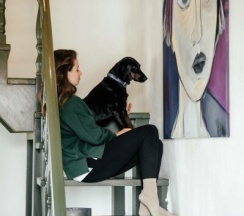 Желтый дом с проектором и видом на озеро. Вмещает до 8 гостей. в Шведские дачи