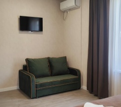 Четырехместный номер с выходом во двор в Amina