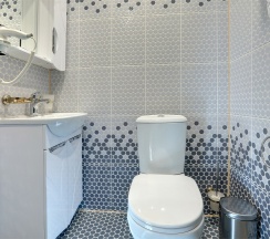 Студия-улучшенный семейный номер в Олимпия