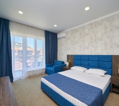 Стандарт с доп. местом и балконом. Вид на море в Val`kont hotel
