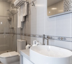 Семейный люкс с видом на Волгу в Ambar House