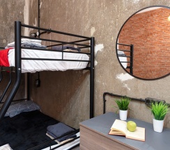 Апартаменты с 3 комнатами с красивым видом из окна в Rooms4Rent