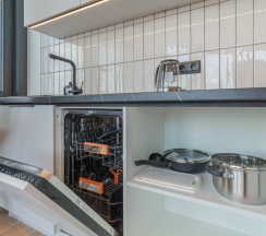 Студия 25 кв м на троих около вокзала и метро в SalutApart 2W Энергетиков 2/2