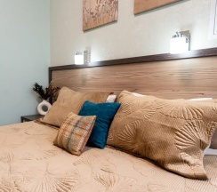 Просторный номер с кроватью King Size в Риволи́