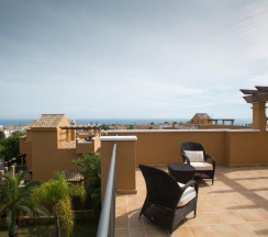 Вилла с 5 комнатами с видом на море в Villas Av Los Altos De Marbella