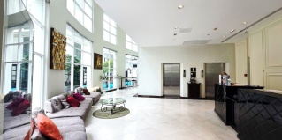 Бангкок: Апартаменты The Bless Hotel and Residence
